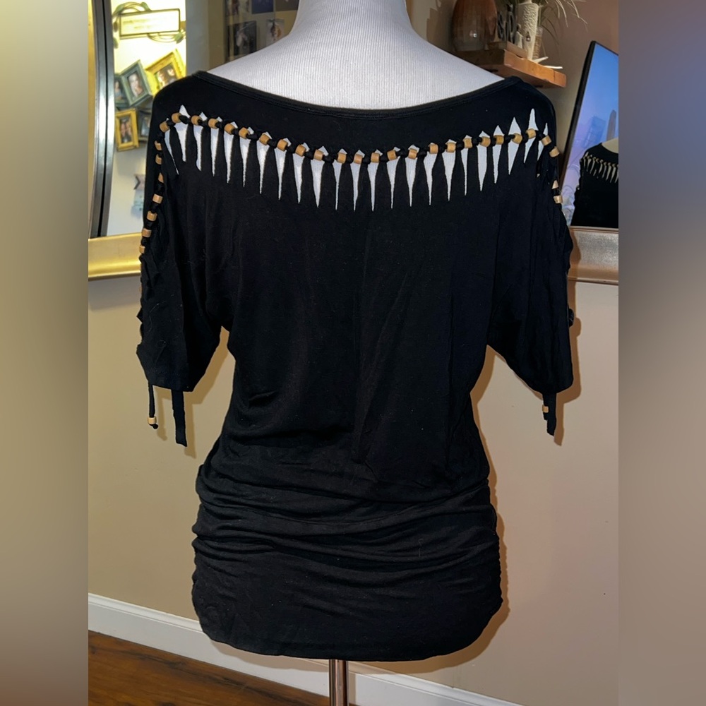 Stylish Black Women's Top with Unique Cutout Design - Picture 5 of 6